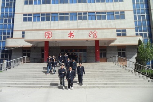 初中起點(diǎn)學(xué)習(xí)電子商務(wù)專業(yè)課程難不難？