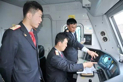 報(bào)考火車司機(jī)駕駛證的三個基本條件