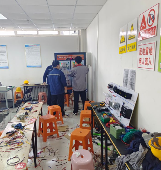 低壓電工證報(bào)名入口官網(wǎng) 低壓電工證培訓(xùn)天數(shù)