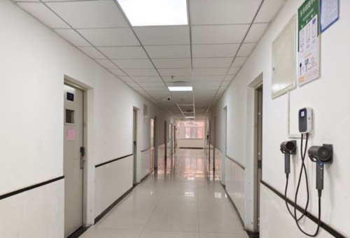 石家莊東華鐵路學(xué)校宿舍能洗澡嗎？