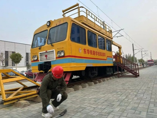 內(nèi)燃機(jī)車司機(jī)是不是不好找工作？