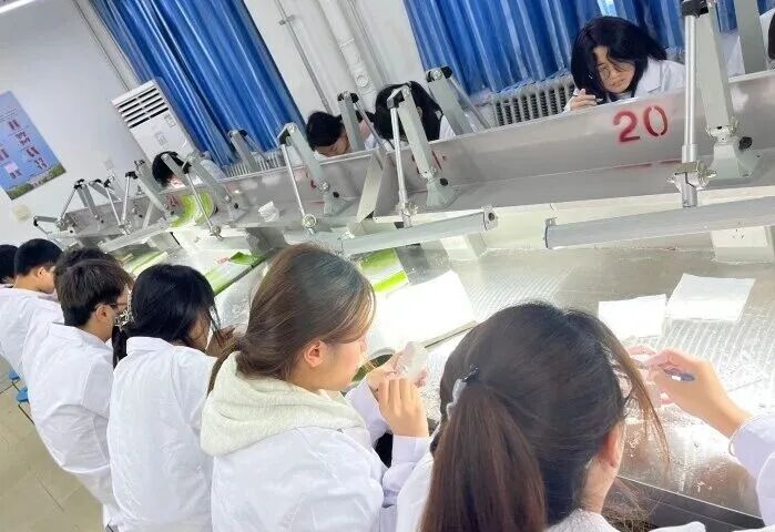 重磅利好：石家莊冀聯(lián)醫(yī)學(xué)中專(zhuān)2026級(jí)新生享多項(xiàng)費(fèi)用全免